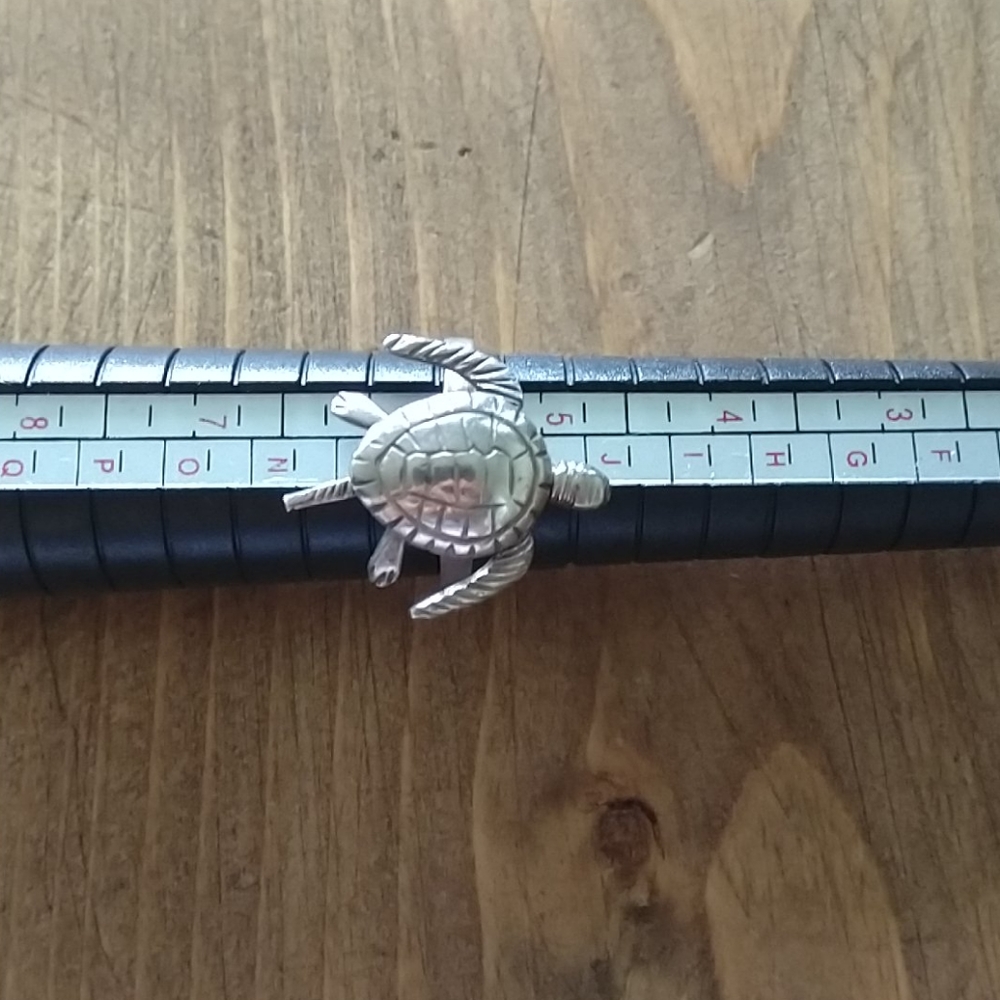 Vintage Genuine Solid Silver Turtle Ring - image 4